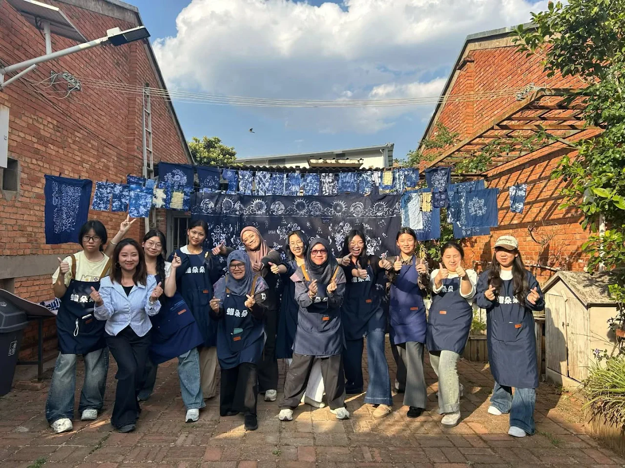 China-UPSI Indigo Batik Cultural Exchange, 1 / 12